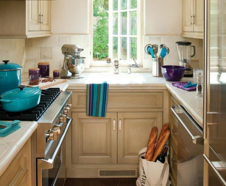 200 идей дизайна интерьера кухни в хрущевке с фото ?