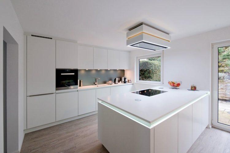 200 идей дизайна интерьера кухни в стиле хай-тек с фото ?