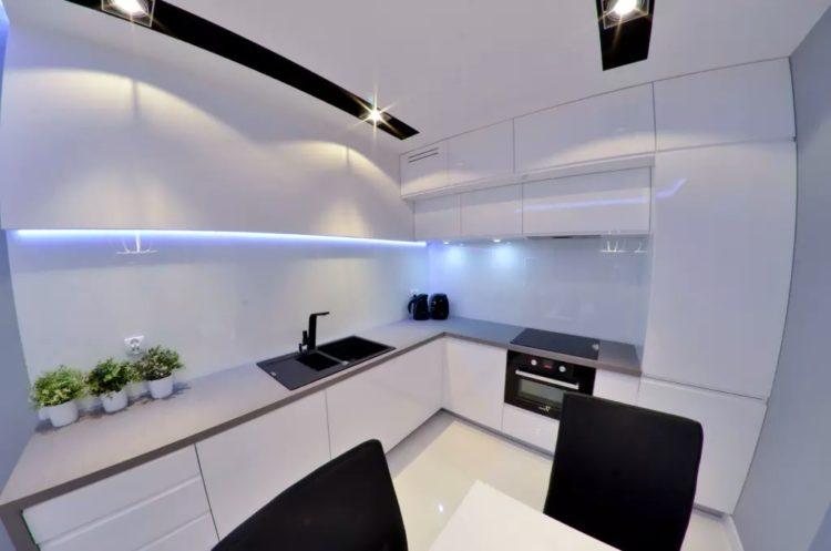 200 идей дизайна интерьера кухни в стиле хай-тек с фото ?