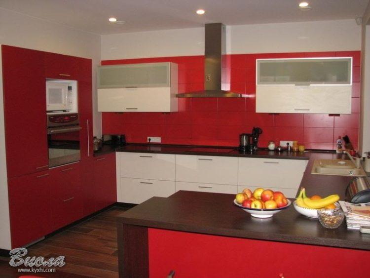 200 идей дизайна интерьера кухни в стиле хай-тек с фото ?