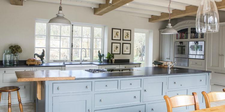 200 идей дизайна интерьера кухни в стиле кантри с фото ?