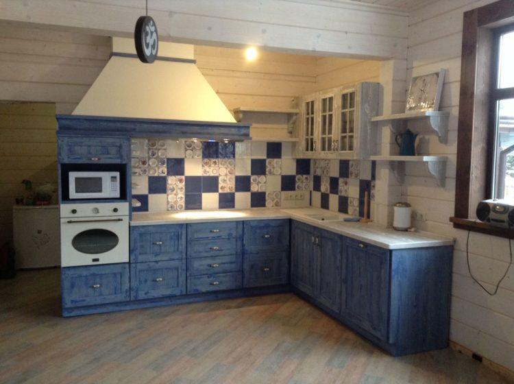 200 идей дизайна интерьера кухни в стиле кантри с фото ?