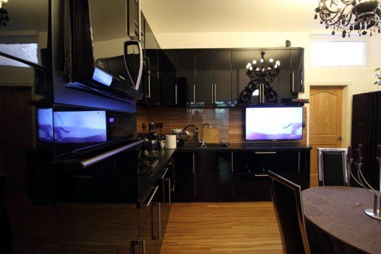 200 идей дизайна интерьера кухни в стиле модерн с фото ?