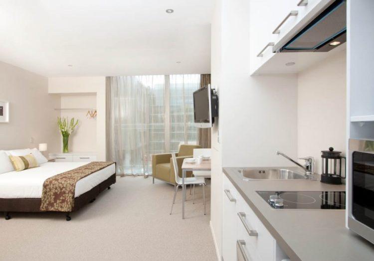 200 идей дизайна интерьера квартиры-студии 20 кв. м с фото ?