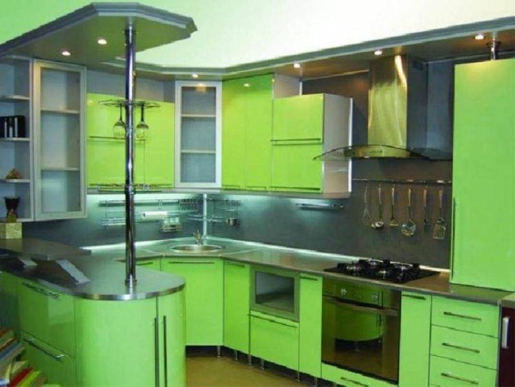 200 идей дизайна интерьера маленькой кухни с барной стойкой с фото ?