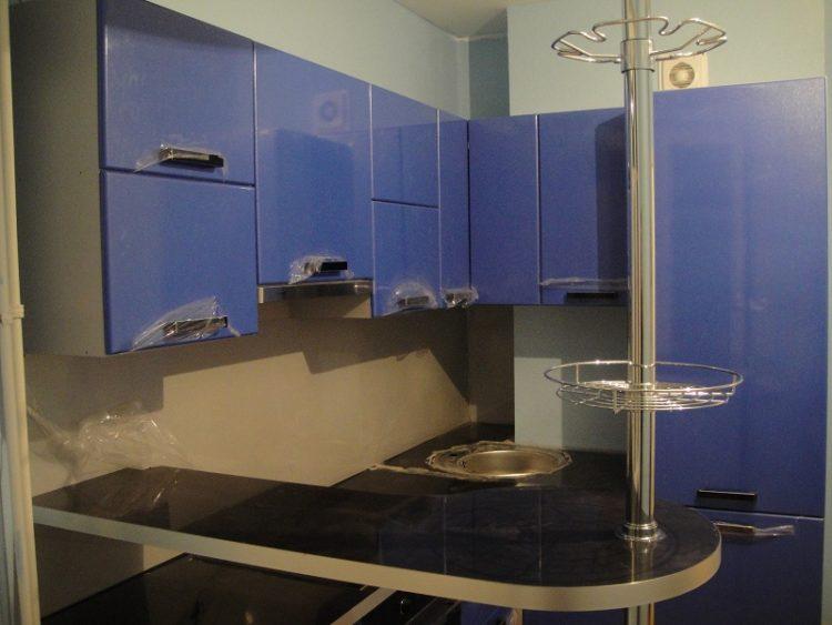 200 идей дизайна интерьера маленькой кухни с барной стойкой с фото ?