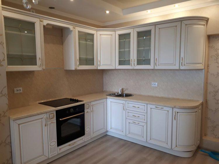 200 идей дизайна интерьера маленькой угловой кухня с фото ?