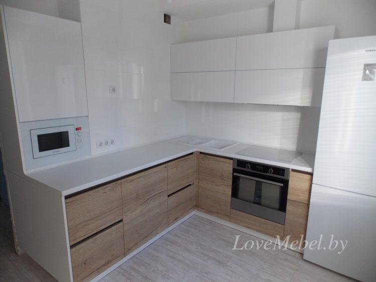 200 идей дизайна интерьера маленькой угловой кухня с фото ?