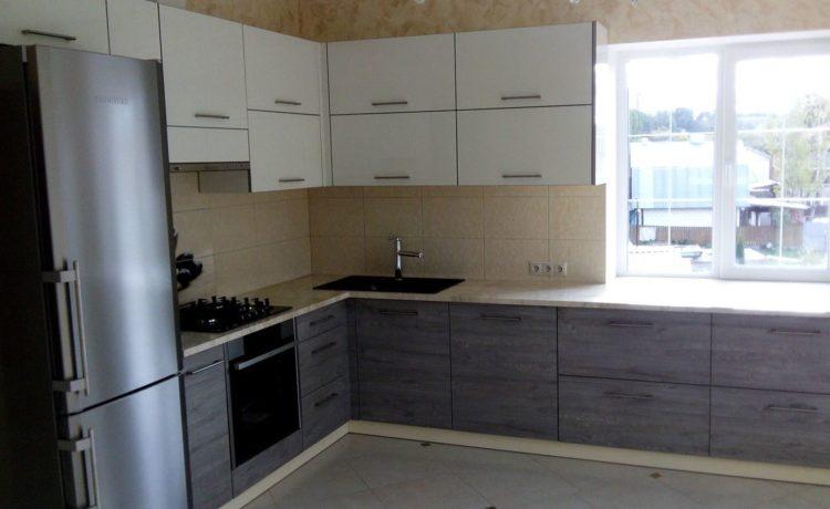 200 идей дизайна интерьера маленькой угловой кухня с фото ?