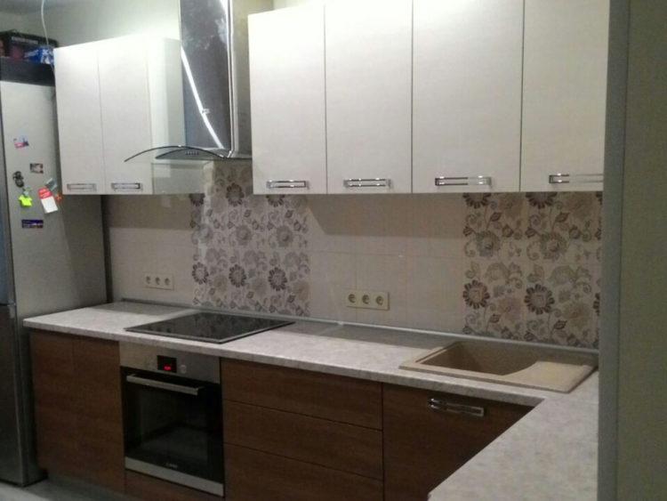 200 идей дизайна интерьера маленькой угловой кухня с фото ?