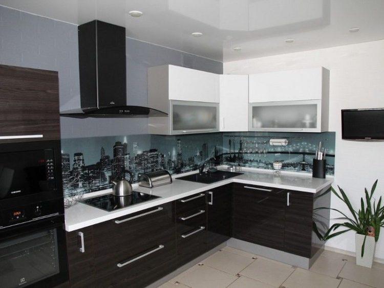 200 идей дизайна интерьера маленькой угловой кухня с фото ?