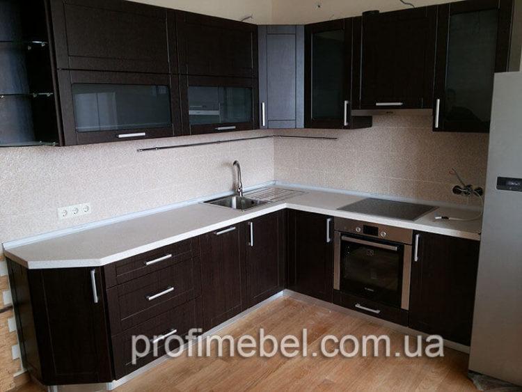 200 идей дизайна интерьера маленькой угловой кухня с фото ?