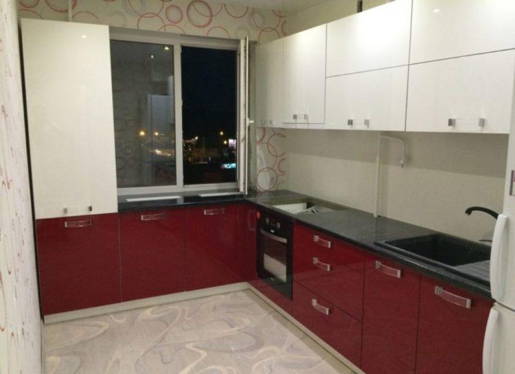 200 идей дизайна интерьера маленькой угловой кухня с фото ?