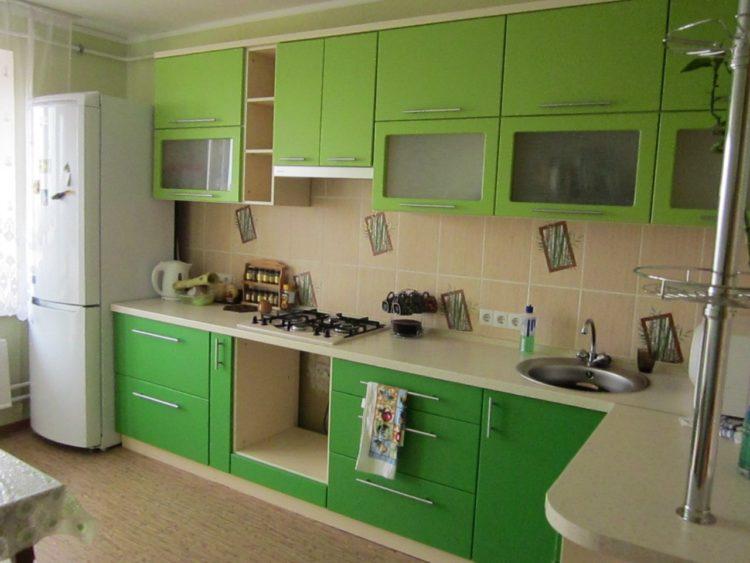 200 идей дизайна интерьера маленькой угловой кухня с фото ?