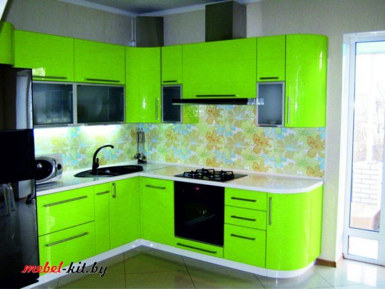 200 идей дизайна интерьера маленькой угловой кухня с фото ?