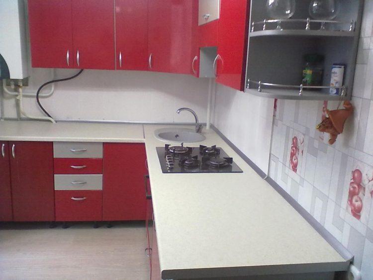 200 идей дизайна интерьера маленькой угловой кухня с фото ?