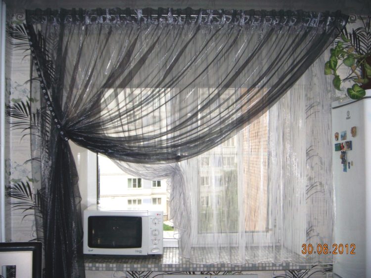 200 идей дизайна интерьера с черной тюлью с фото ?