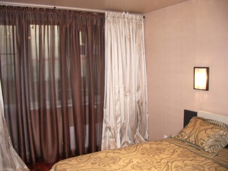 200 идей дизайна интерьера с черной тюлью с фото ?