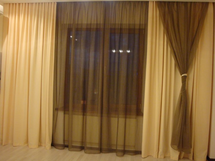 200 идей дизайна интерьера с черной тюлью с фото ?