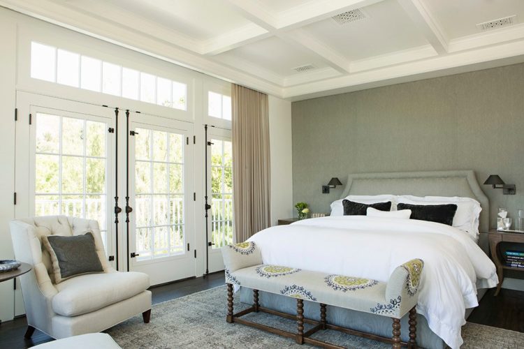 200 идей дизайна интерьера спальни на мансарде с фото ?