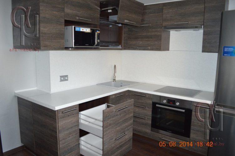 200 идей дизайна интерьера угловых кухонь с фото ?