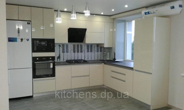 200 идей дизайна интерьера угловых кухонь с фото ?