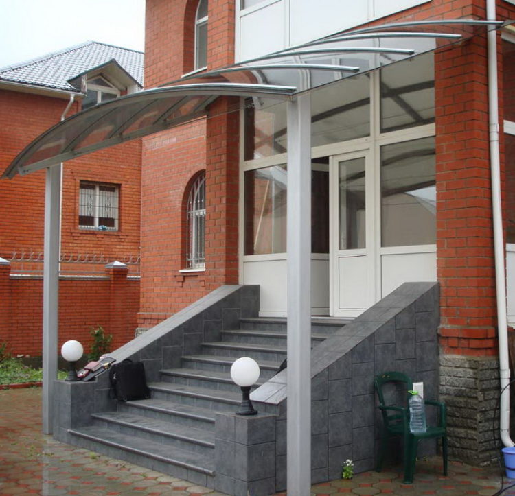 200 идей дизайна крыльца для частного дома с фото ?