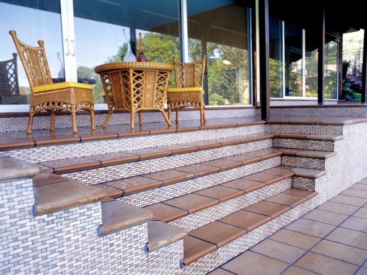 200 идей дизайна крыльца для частного дома с фото ?