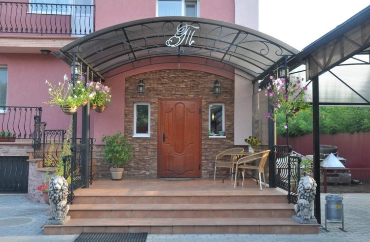 200 идей дизайна крыльца для частного дома с фото ?