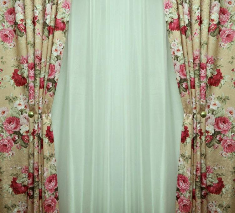 200 идей дизайна штор на кухню с балконом с фото ?