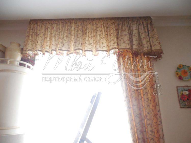 200 идей дизайна штор на маленькую кухню с фото ?