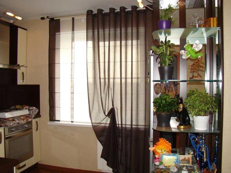 200 идей дизайна штор на маленькую кухню с фото ?