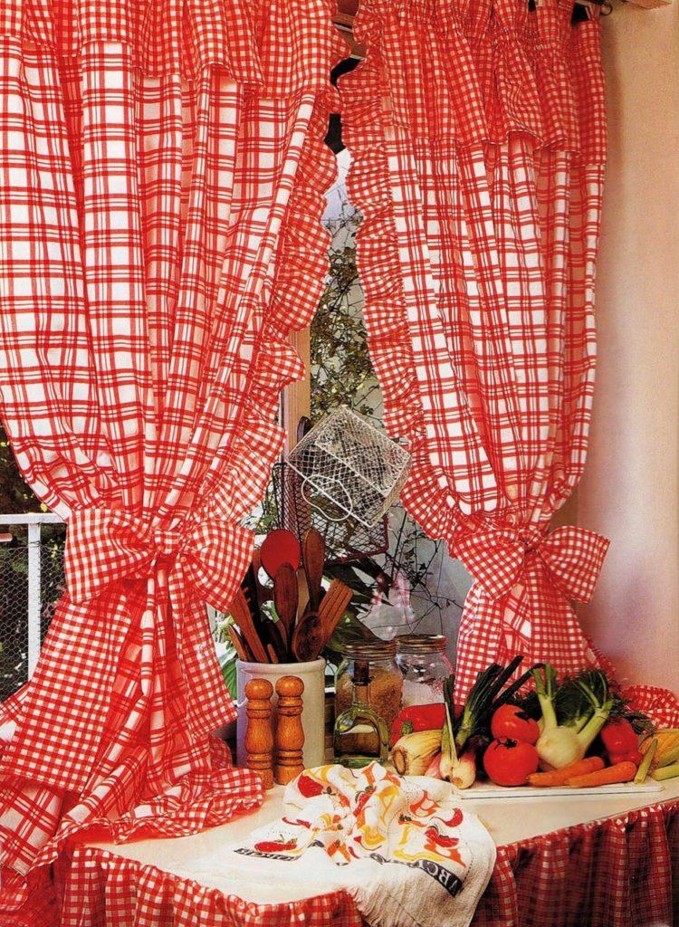 200 идей дизайна штор на маленькую кухню с фото ?