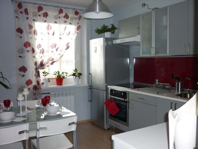 200 идей дизайна штор на маленькую кухню с фото ?
