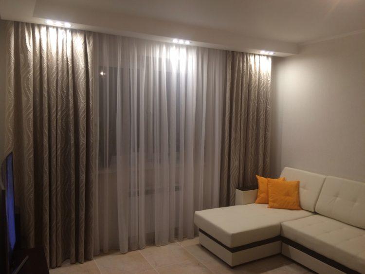 200 идей дизайна штор в гостиную с фото ?