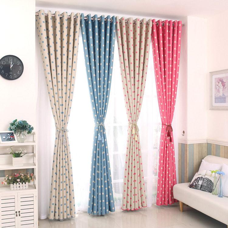 200 идей дизайна тюли в зал с фото ?