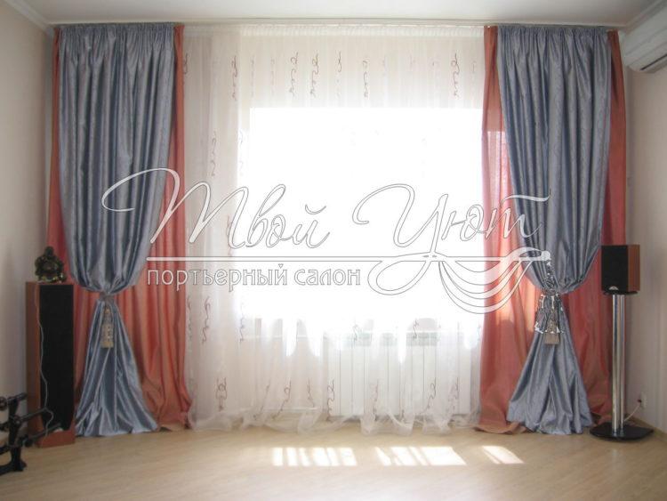 200 идей дизайна тюли в зал с фото ?