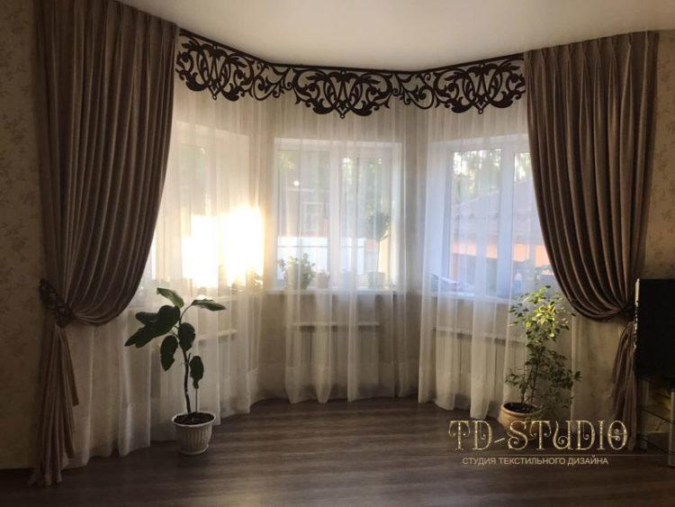 200 идей дизайна тюли в зал с фото ?