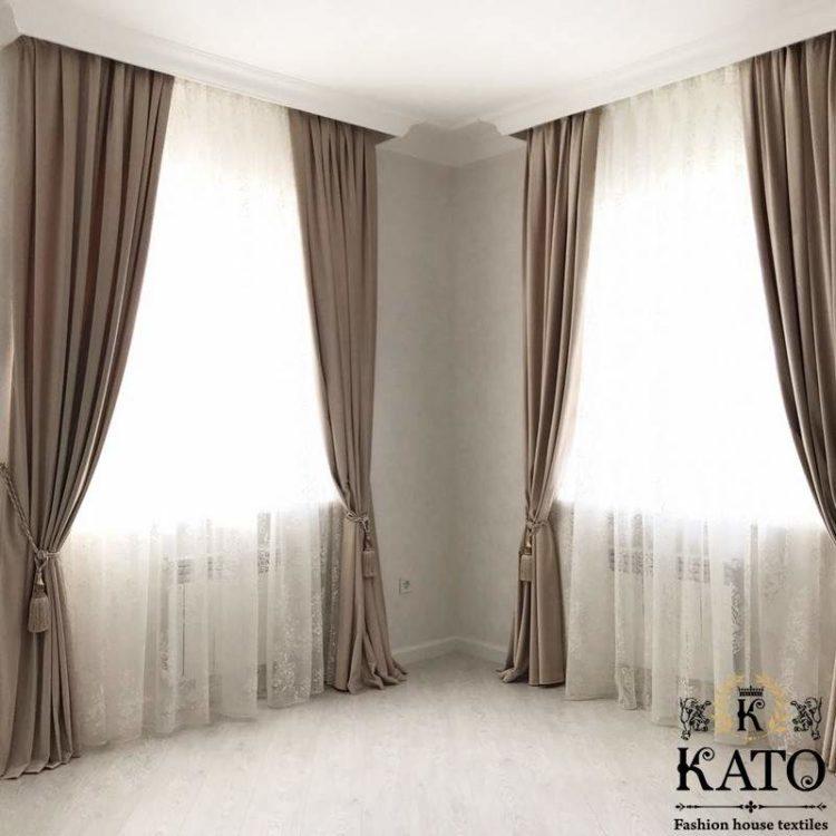 200 идей дизайна тюли в зал с фото ?