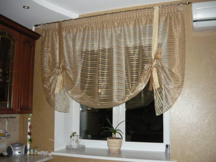 200 идей дизайна тюли в зал с фото ?