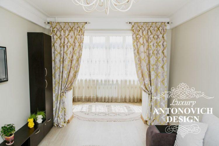 200 идей дизайна тюли в зал с фото ?