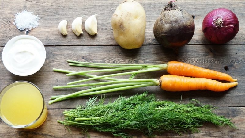 Борщ: кращі рецепти. Як приготувати смачний холодний і гарячий борщ на квасі, з бадиллям, на кефірі, з ковбасою?