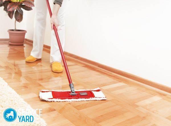 Чем лучше мыть ламинат, чтобы не было разводов?