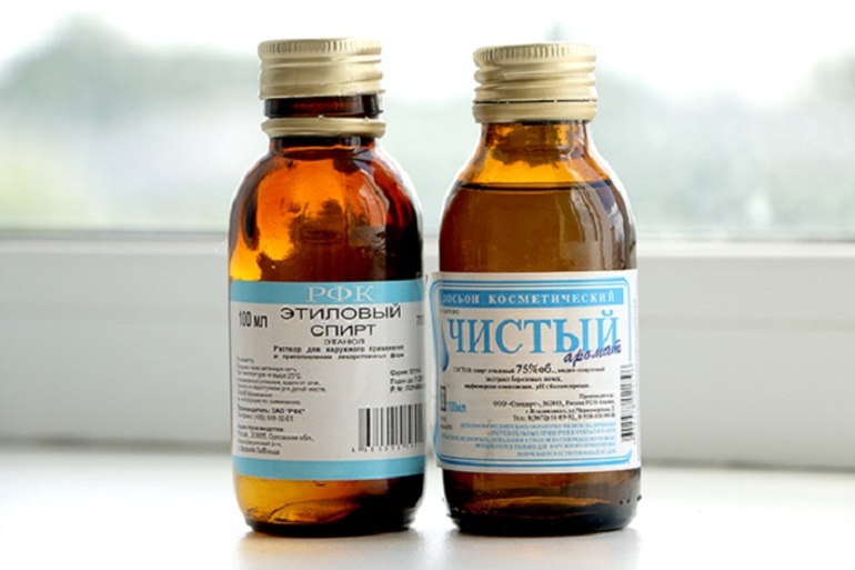 Чем отмыть пятно йода с линолеума и как его удалить с ламината