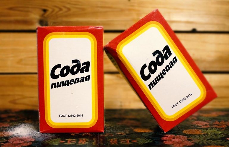 Чем отмыть пятно йода с линолеума и как его удалить с ламината