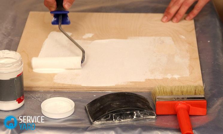 Чем покрасить фанеру?