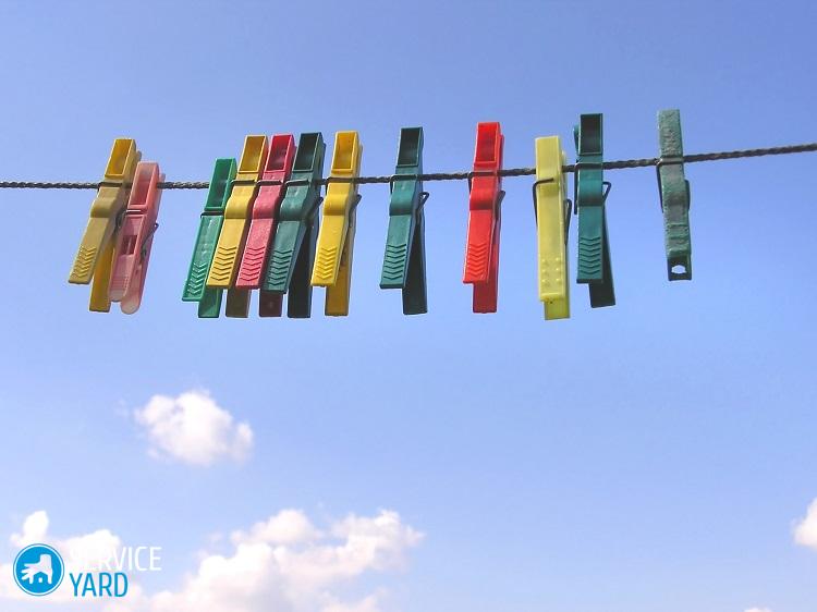 Чем стирать одежду из разных тканей?