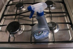 Чим чистити плиту з нержавіючої сталі – ефективні способи чищення