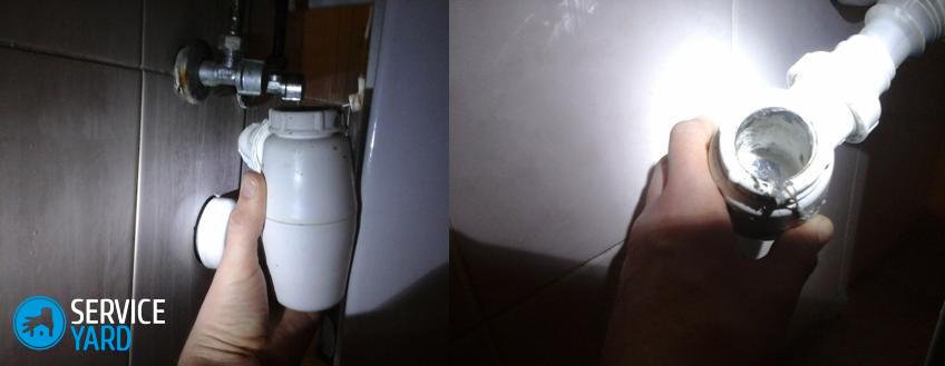 Чистка сифона раковины