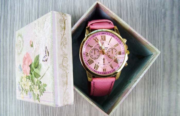 Чому не можна дарувати годинник коханій людині або на день народження чоловікові